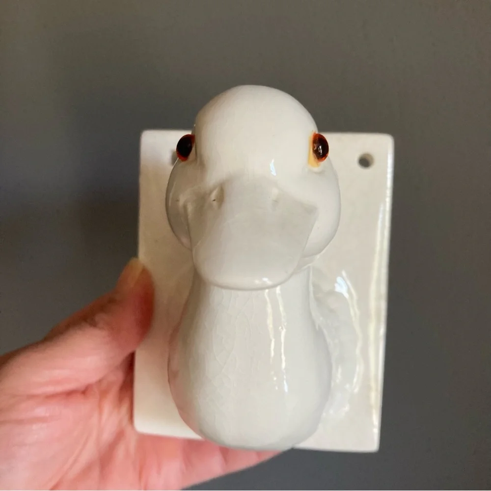 Vintage White Ceramic Bird Wall Hook Towel Holder